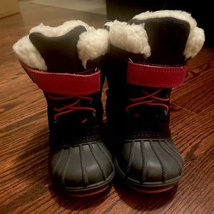 Cat and Jack girls Snow boots